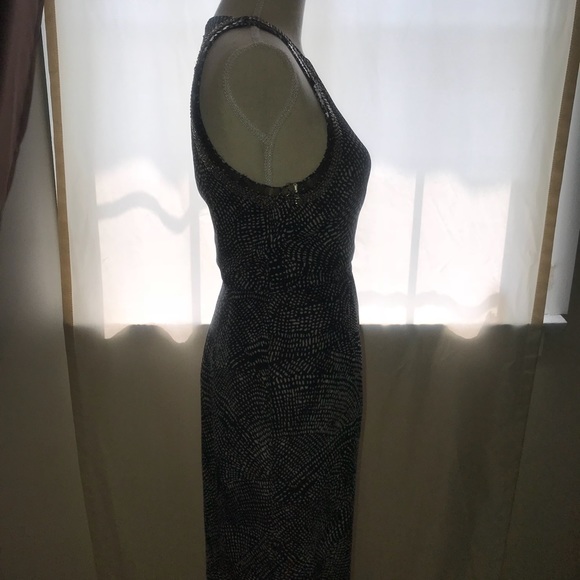 Women’s Black and Gray Dress - Picture 3 of 8